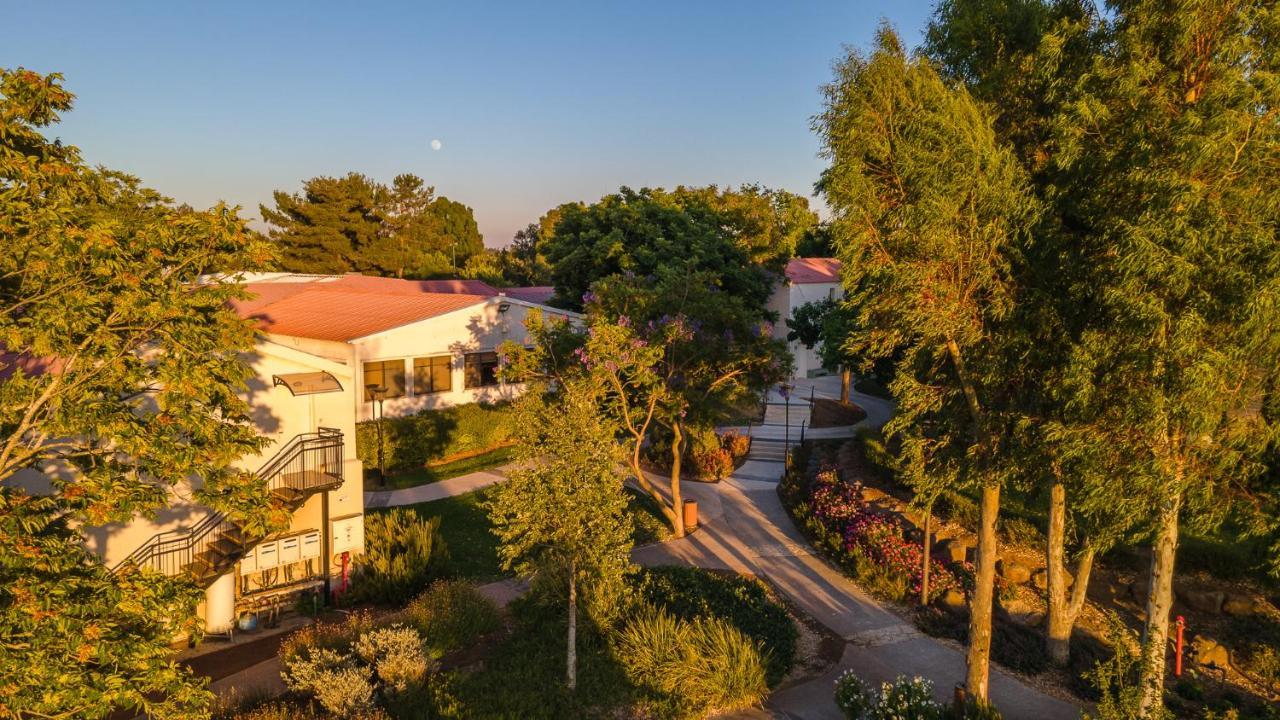 Keshet Yehonatan Country Lodging Ngoại thất bức ảnh